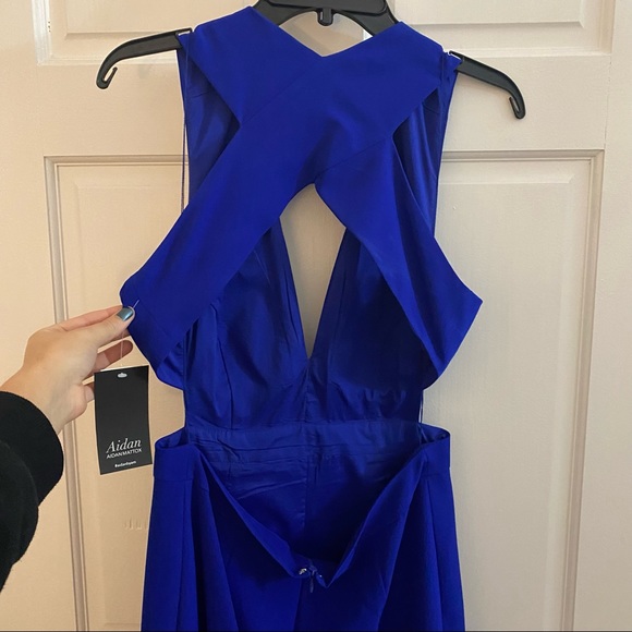 NWT Aidan Maddox Crepe Column Gown - Picture 9 of 11